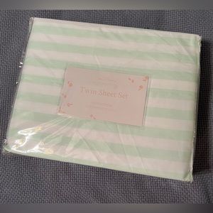 Twin Stripe Sheet Set- brand new